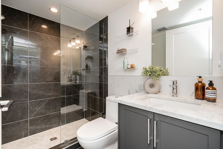 533 W 29th Avenue