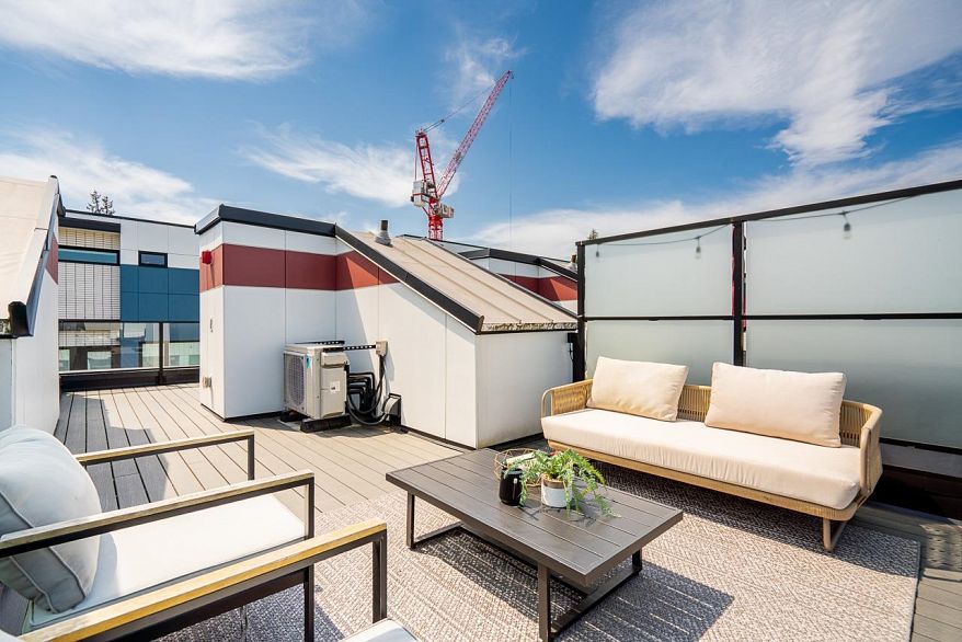 533 W 29th Avenue