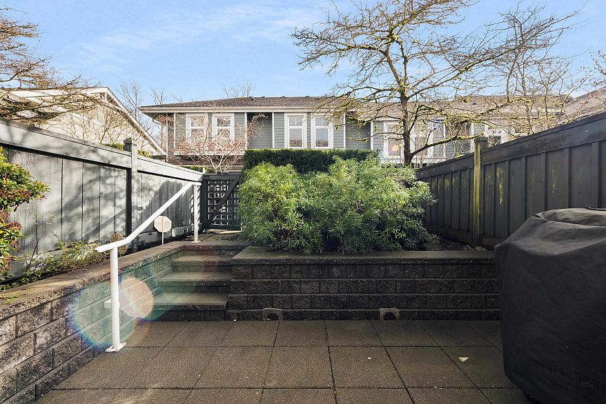 319 W 59th Avenue
