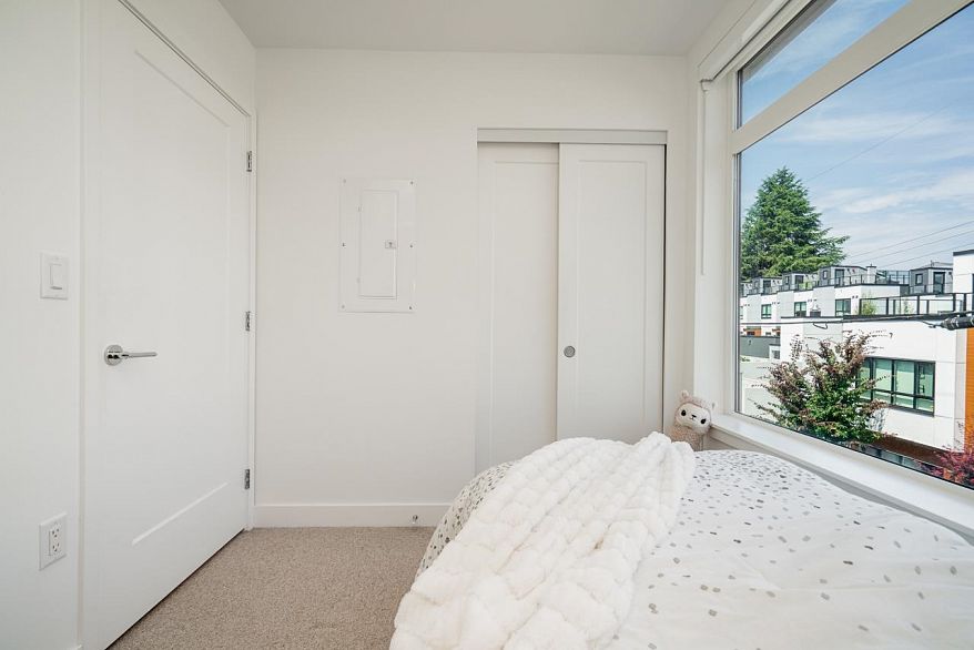 533 W 29th Avenue