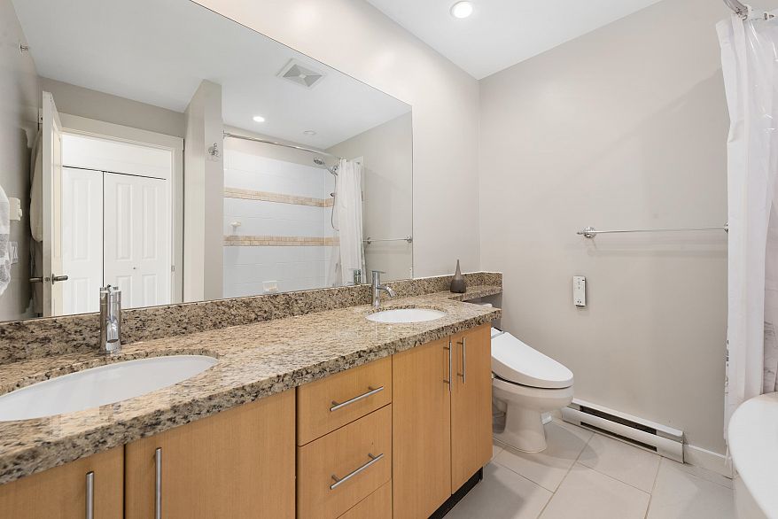 319 W 59th Avenue