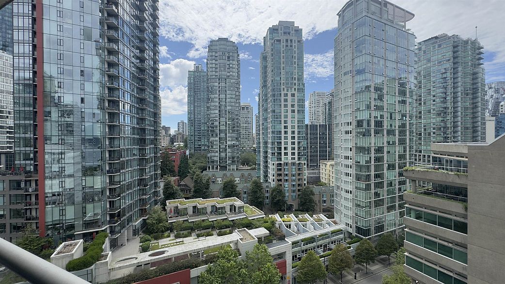 1404 1228 W Hastings Street