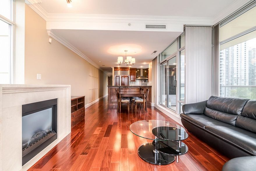903 1515 Homer Mews