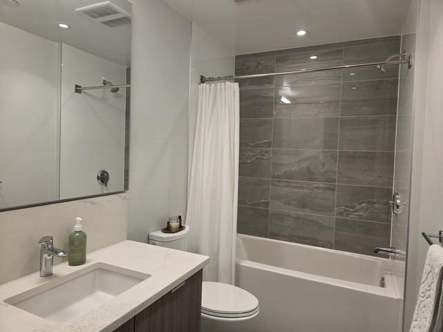 907 3430 E Kent Avenue South