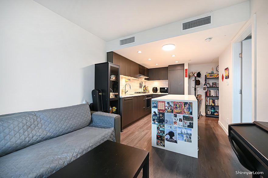1409 8189 Cambie Street
