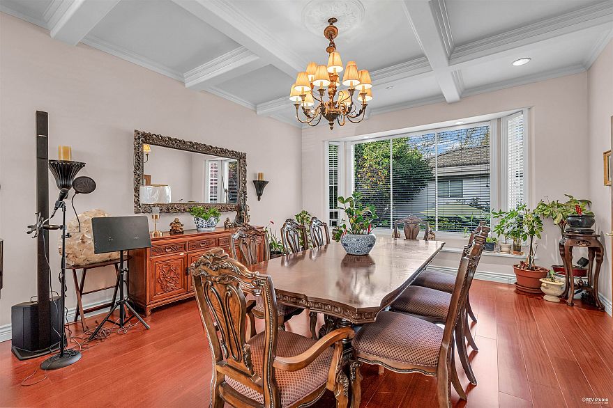 1285 W 47th Avenue