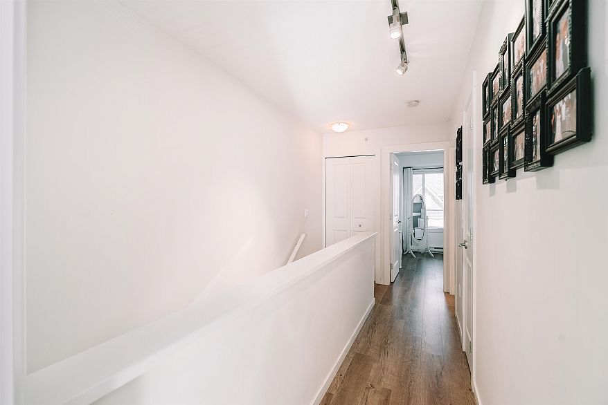 136 2418 Avon Place