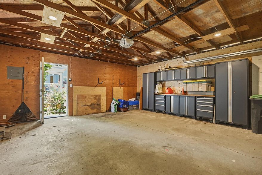 647 Prior Street
