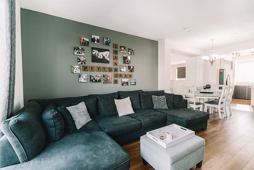 136 2418 Avon Place