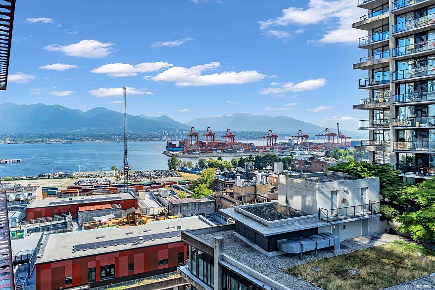 1806 128 W Cordova Street