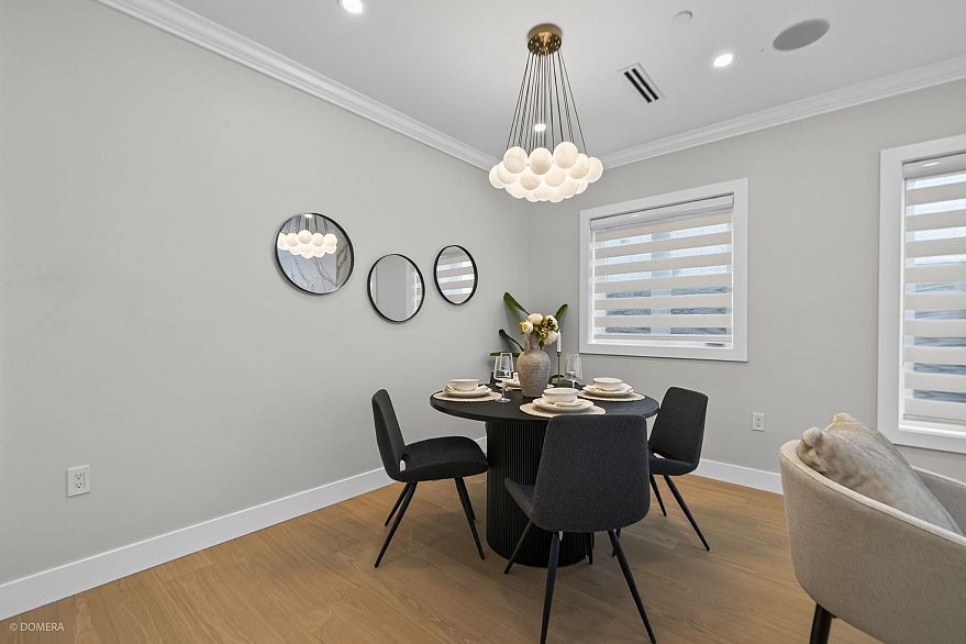 1 2035 E 51st
