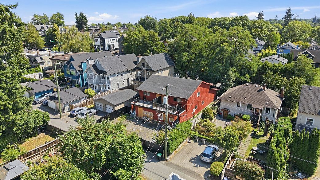 57 W 12th Avenue