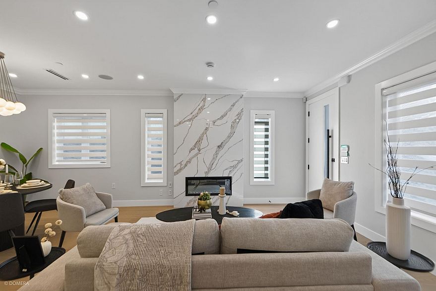 1 2035 E 51st