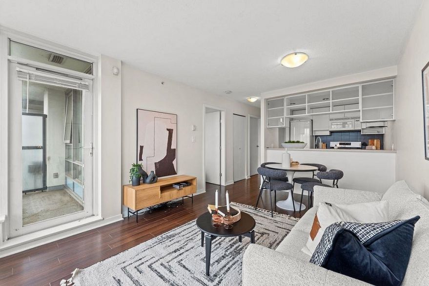 2607 928 Beatty Street