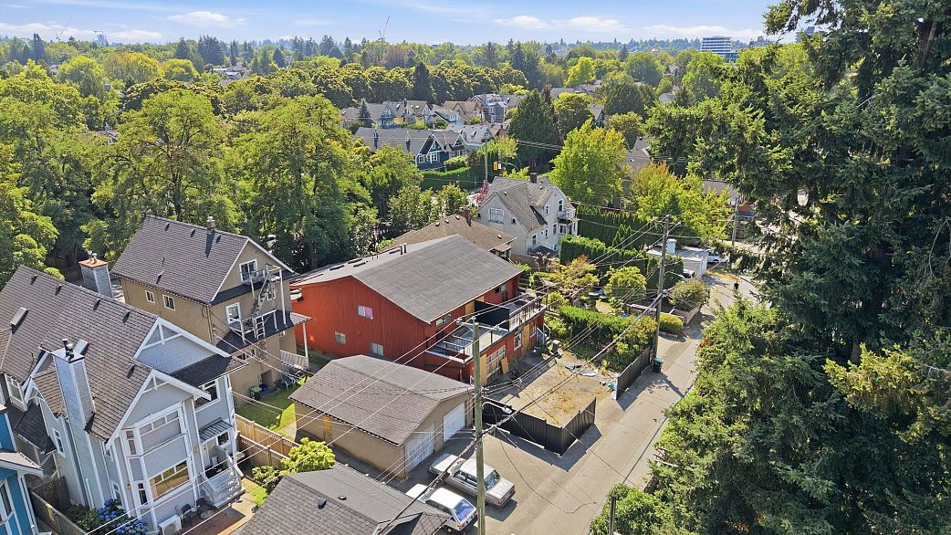 57 W 12th Avenue