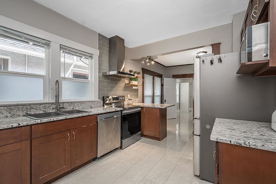 4476 Beatrice Street