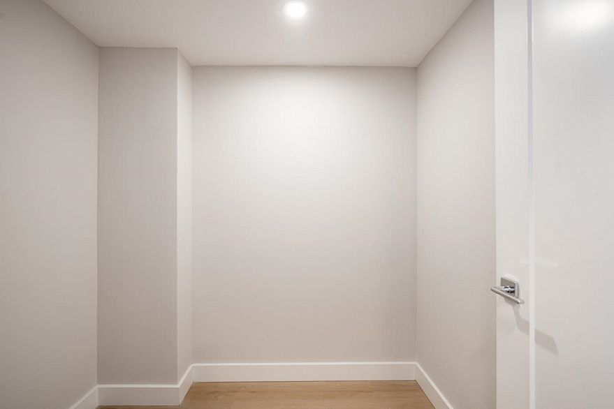 304 3050 Kingsway