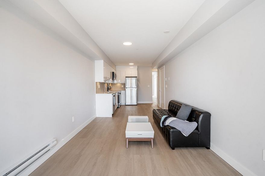 304 3050 Kingsway