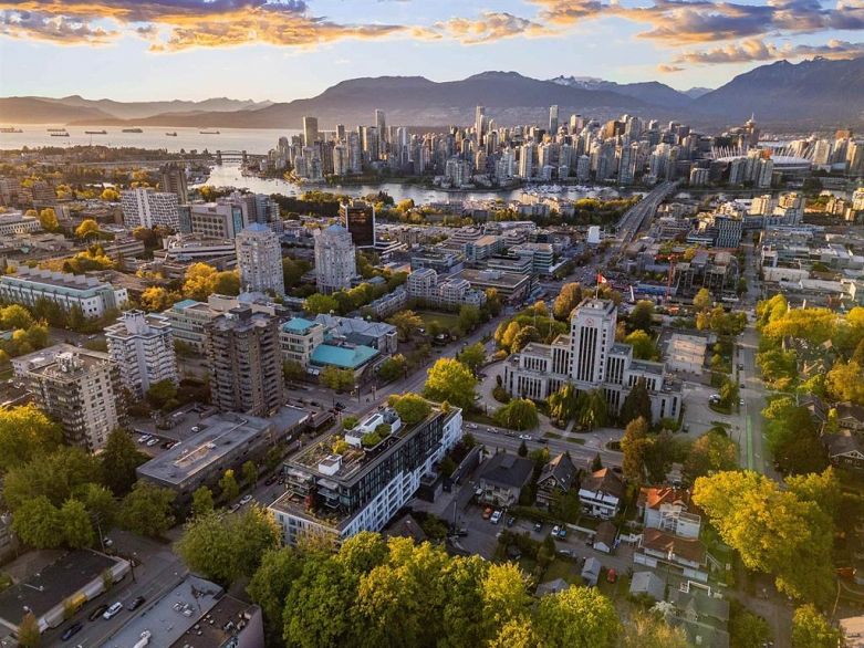 909 2888 Cambie Street