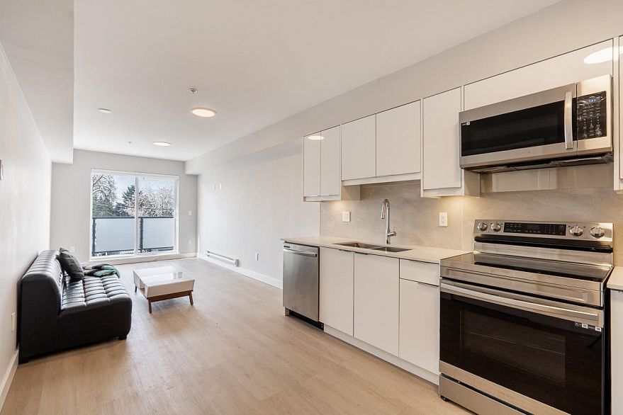304 3050 Kingsway
