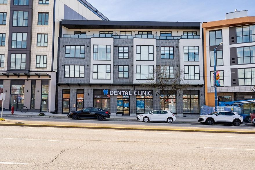 307 3050 Kingsway