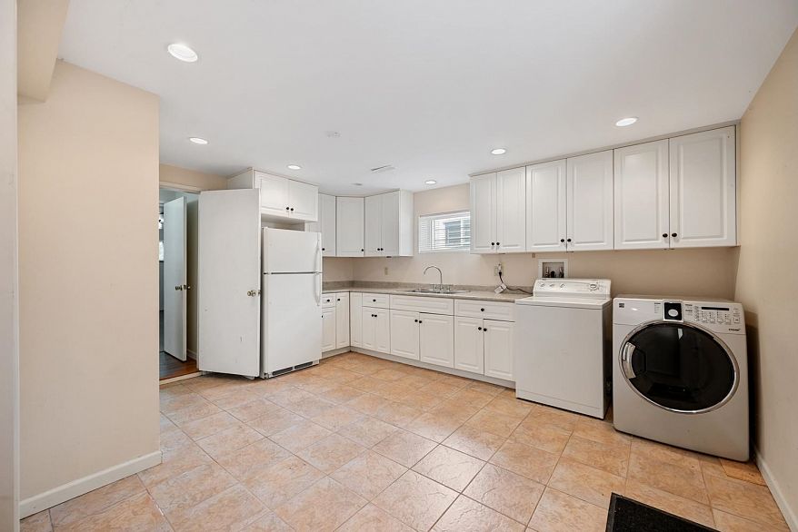 2763 Rosemont Drive
