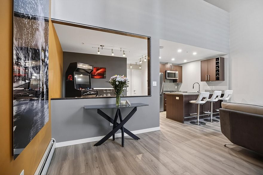 112 W 1st Avenue