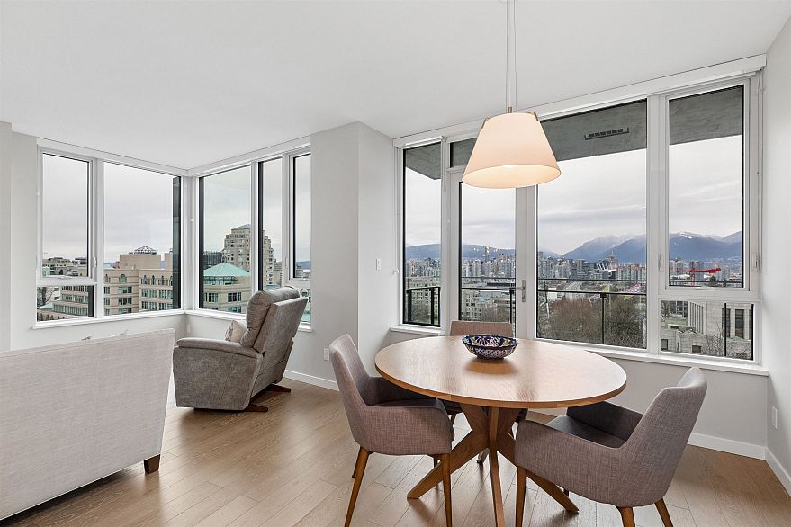 909 2888 Cambie Street