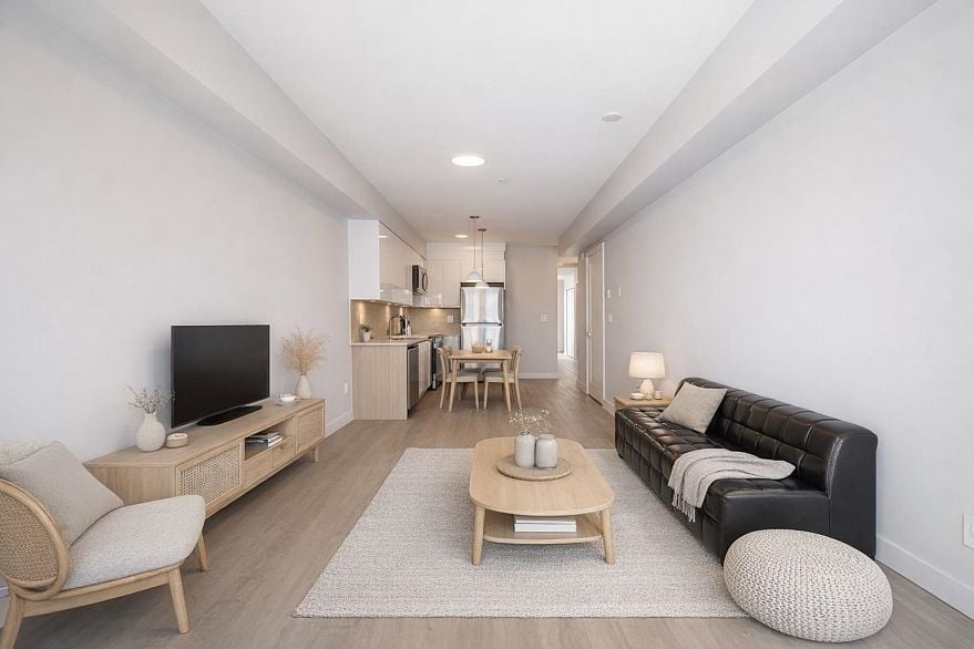304 3050 Kingsway