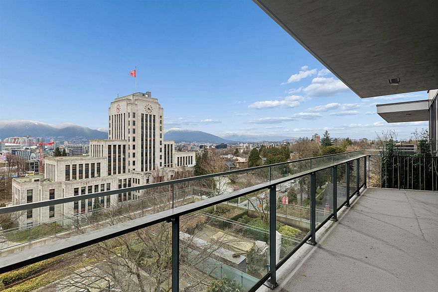 909 2888 Cambie Street