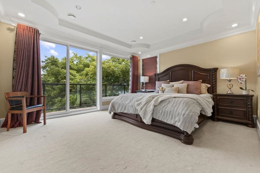 4077 W 13th Avenue