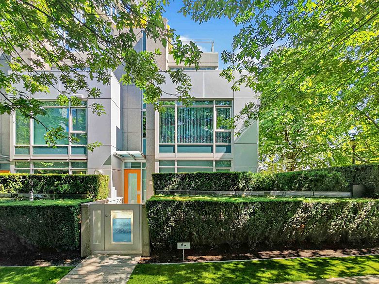 1211 W Cordova Street