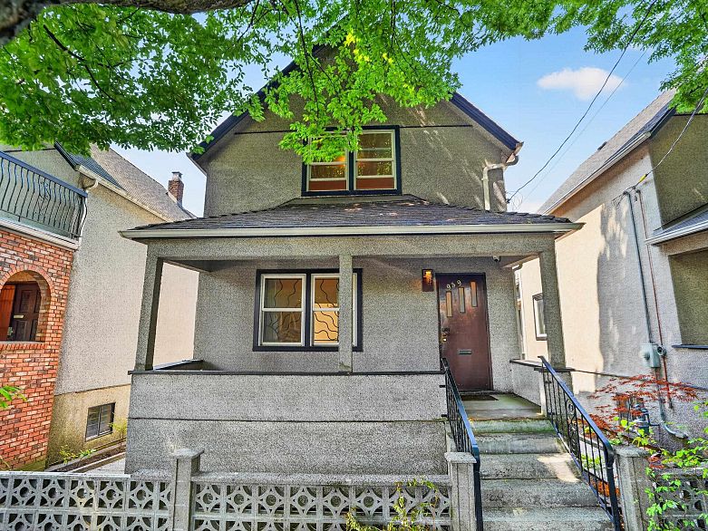 945-927 Princess Avenue