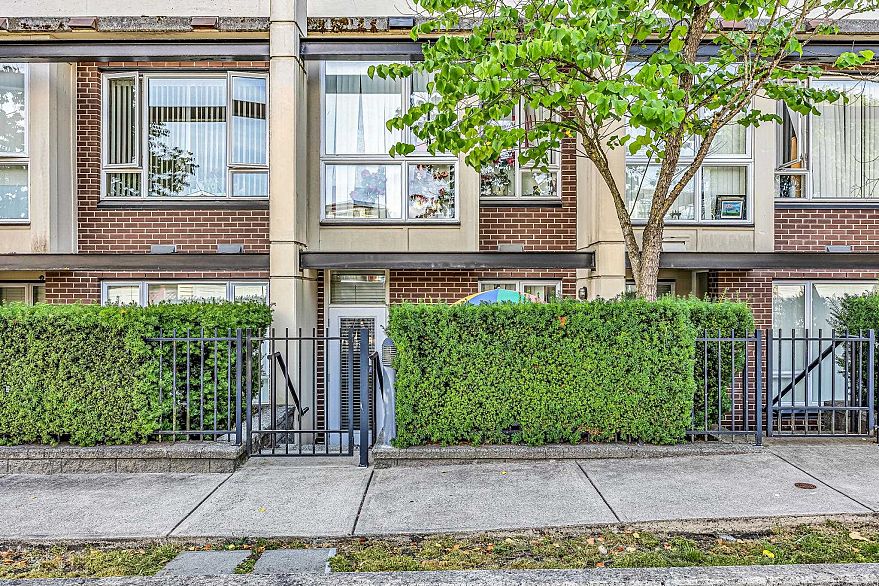 55 2239 Kingsway