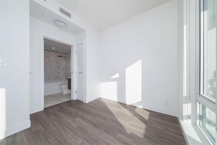 3405 1283 Howe Street