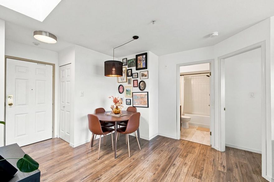 401 1099 E Broadway
