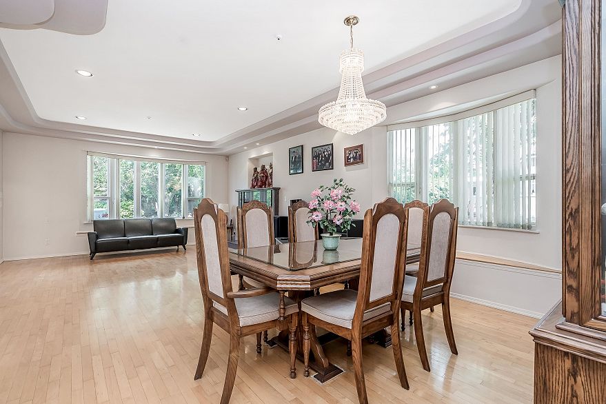 2304 Garden Drive
