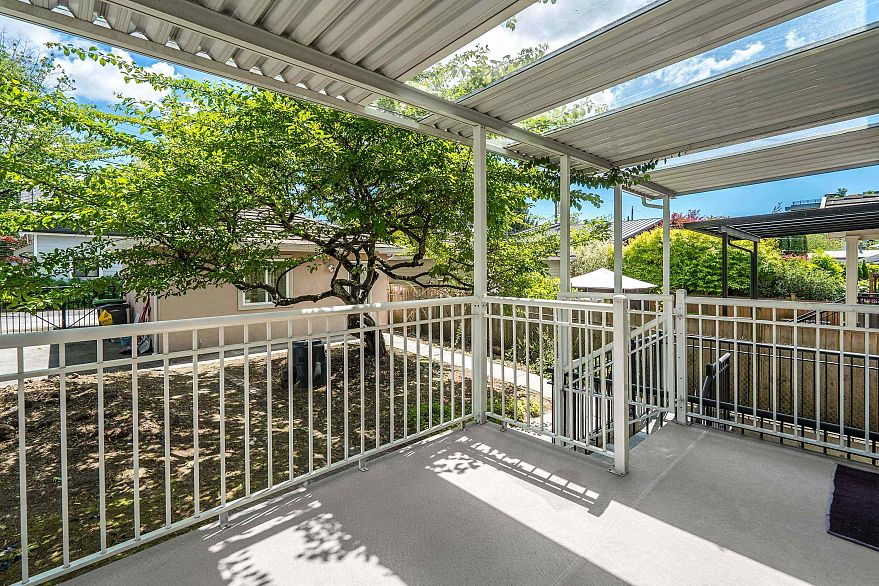 2304 Garden Drive