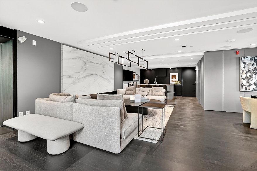 518 W 30th Avenue