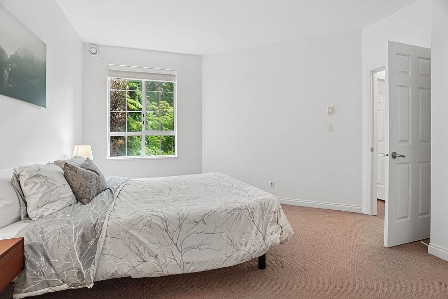 116 5835 Hampton Place