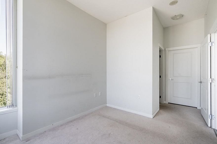 1108 3281 E Kent Avenue North