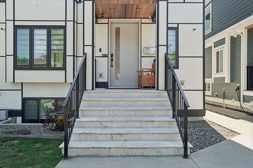 72 E 57th Avenue