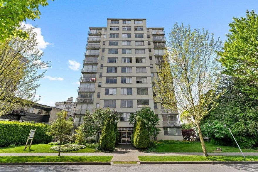 203 1250 Burnaby Street