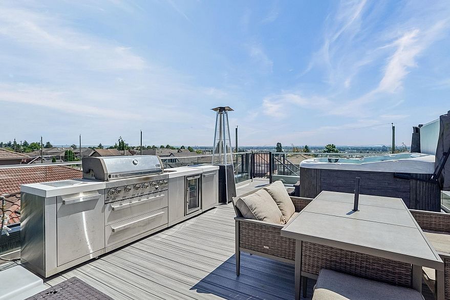72 E 57th Avenue