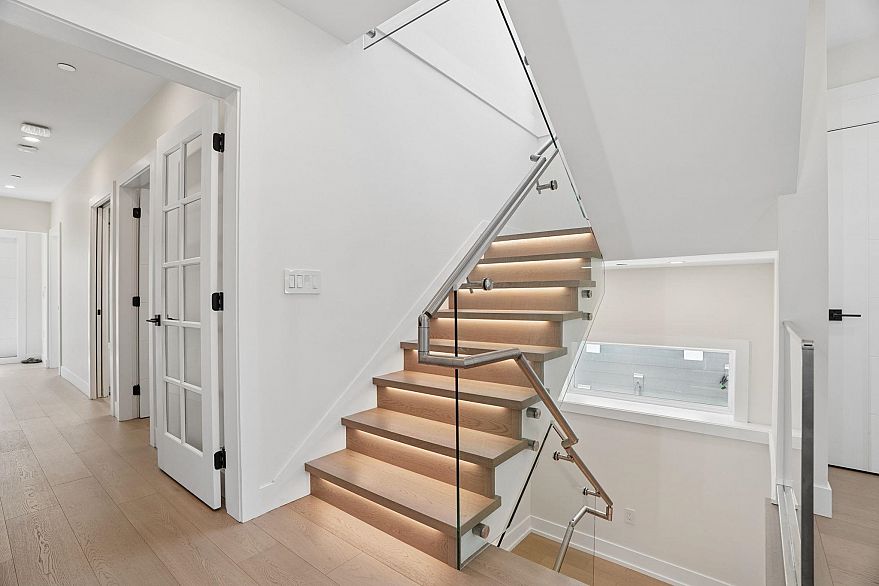 72 E 57th Avenue