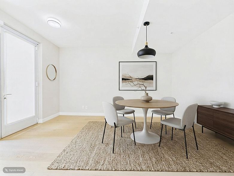 1573 W 57 Avenue