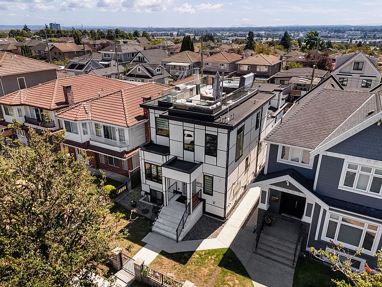 72 E 57th Avenue