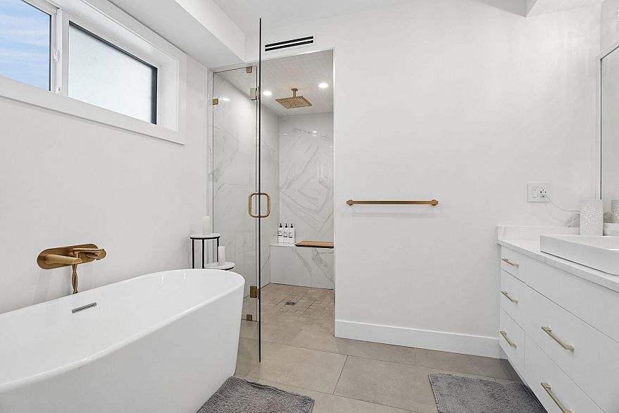 72 E 57th Avenue