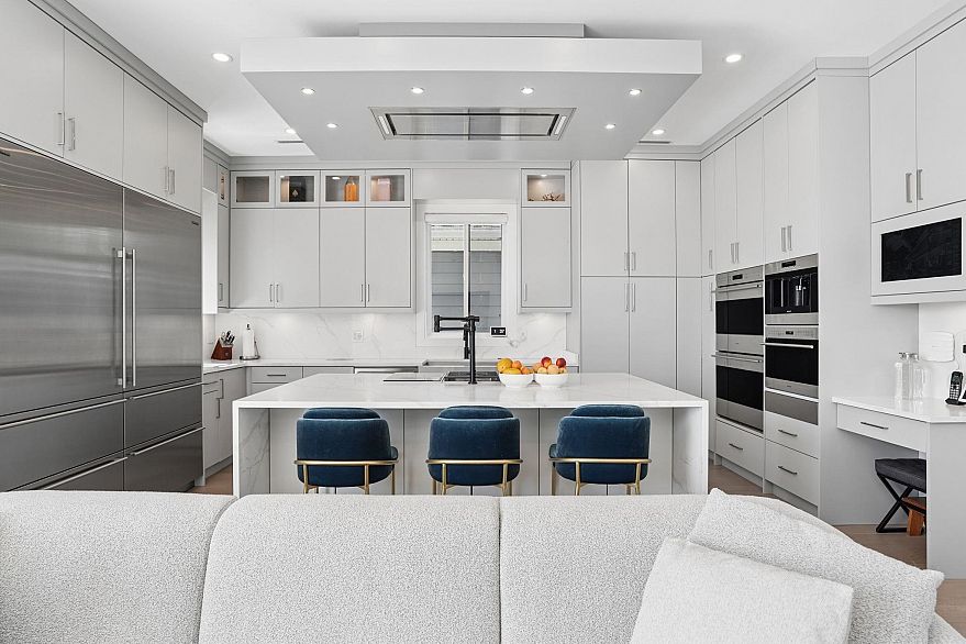 72 E 57th Avenue