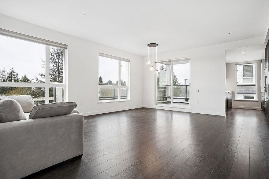 608 6677 Cambie Street